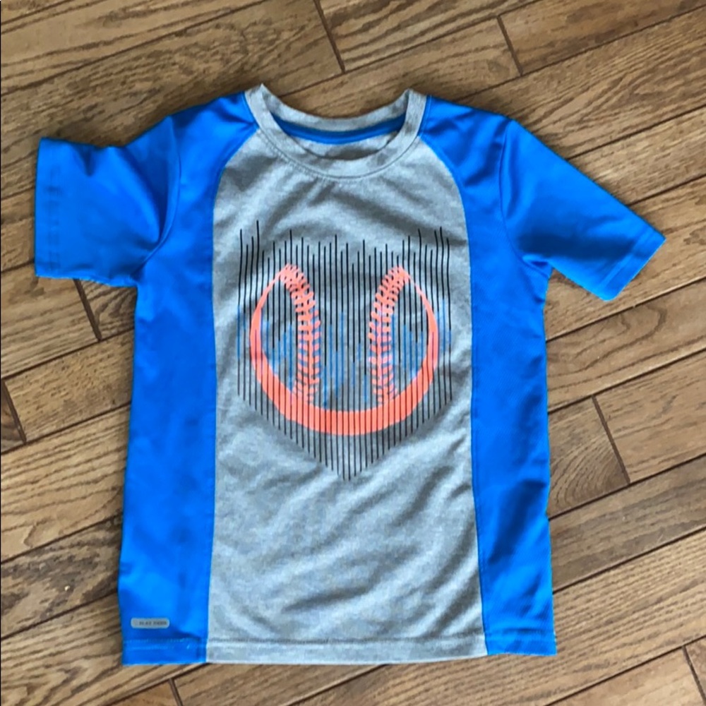 2 for $10 🙌🏻🙌🏻❤️ youth shirt